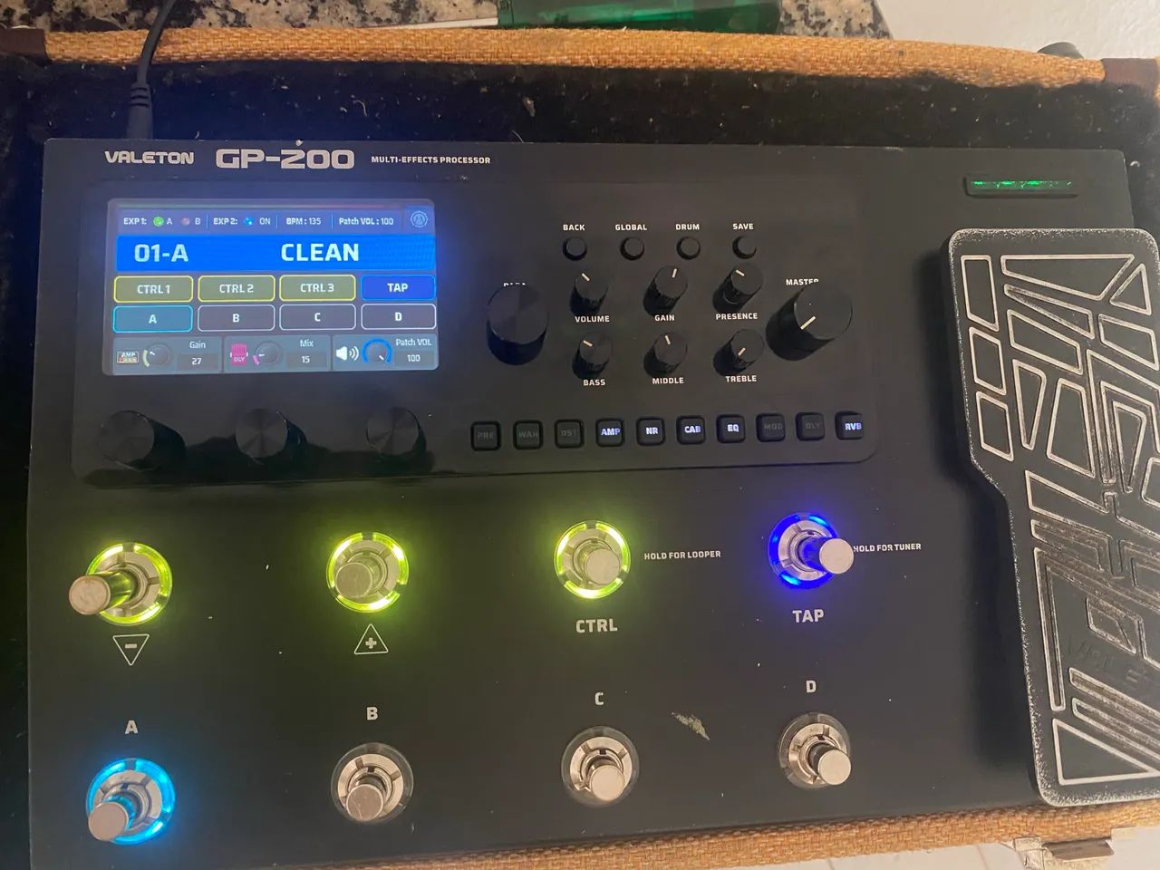 Pedaleira Valeton GP-200