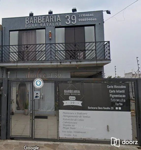 Prédio comercial no Bairro Partenon