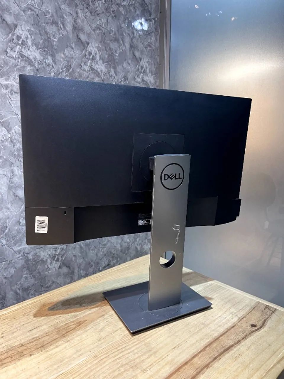 Monitor Dell 24 Polegadas Full HD iPs : Hdmi, DisplayPort, VGA e Hub USB - Foto 3
