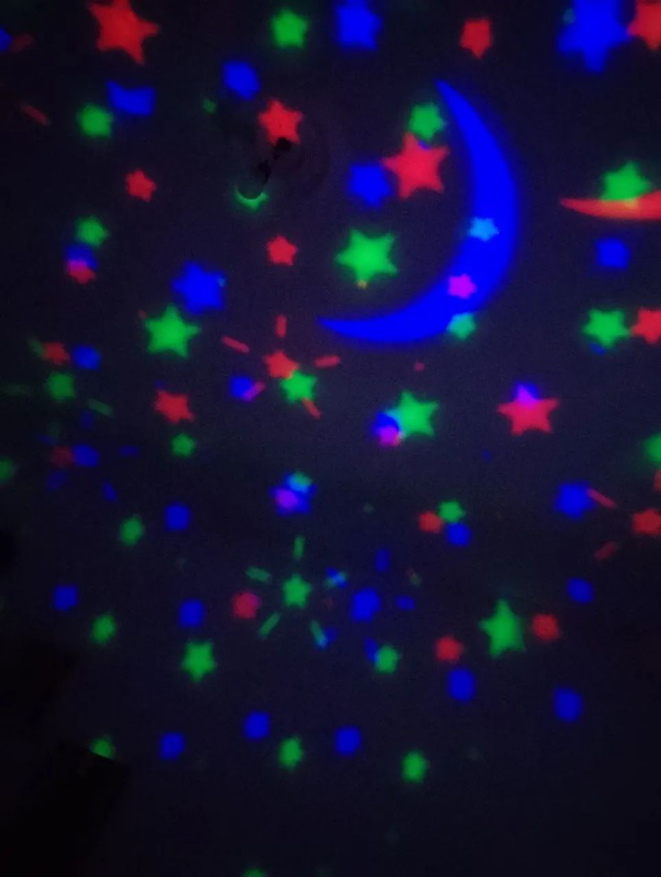 Luminária projetor de estrelas giratório  - Foto 4