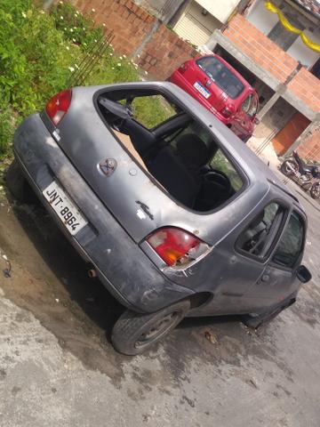 Fiesta pra vender logo pra retirada de peças 800 - Foto 2