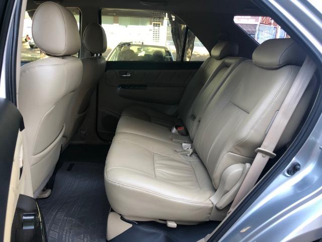 Toyota Hilux SW4 5 lugares - absolutamente impecável - Foto 9