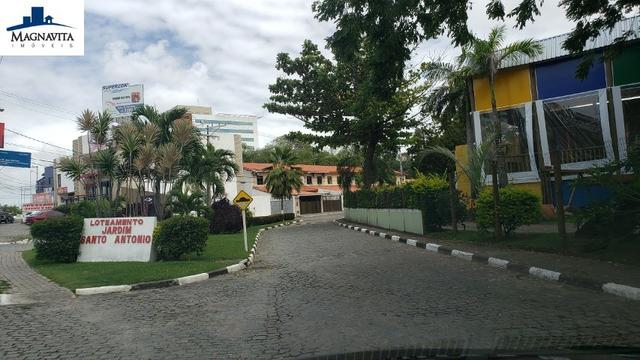Terreno 900m². Nascente. Plano. Condomínio Jardim Santo Antônio. Estrada do Coco