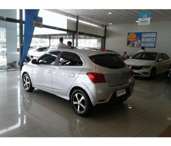 CHEVROLET ONIX LTZ 1.4 8V MT6 ECO FLEX Prata 2017/2018 - Foto 3