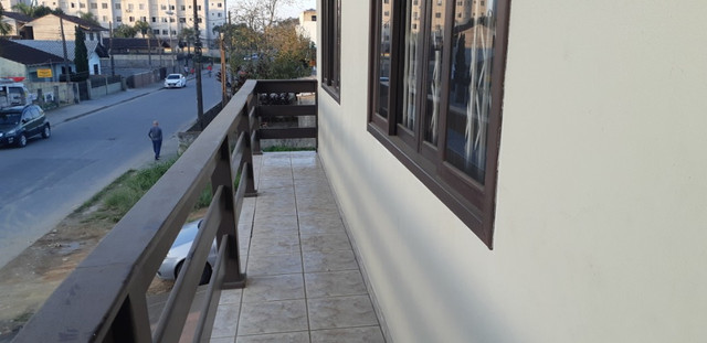 Alugo Sobrado piso superior com 3 dormitórios no bairro Paranaguamirim - Joinville/SC - Foto 14