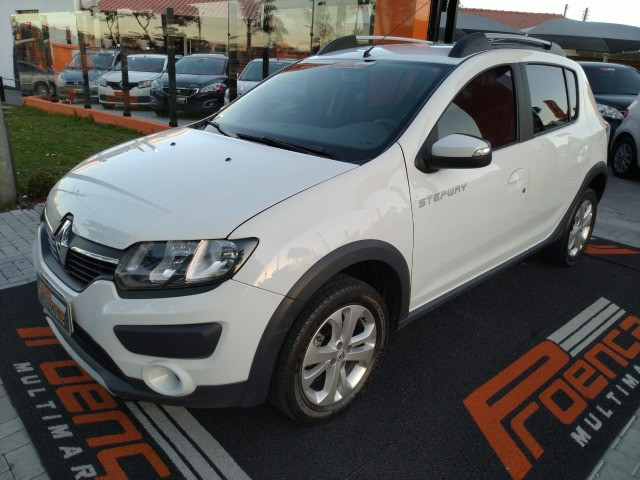Sandero Stepway Dynamique 1.6 Flex - 2020 - Foto 11