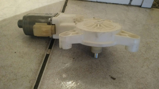 Motor maquina Dianteiro esquerdo town country  - Foto 2
