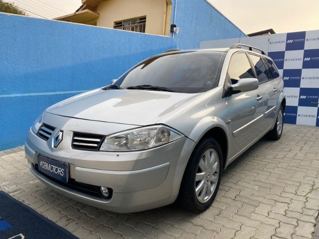 RENAULT MEGANE GRAND TOUR 1.6 IMPECAVEL