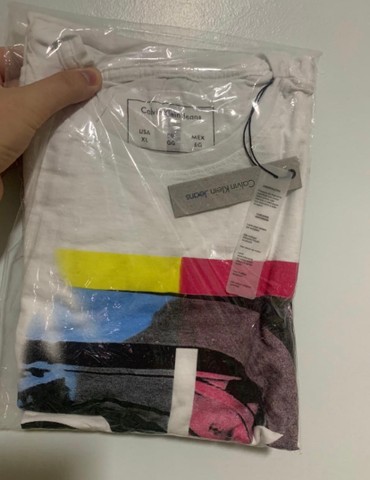 Camiseta Calvin Klein  - Foto 2