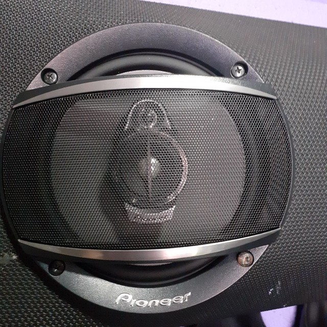 Par de alto falante. Pioneer. TS-A1677S.  6". 320Watts. 70RMS. Garantia. Novo. Instalado. 