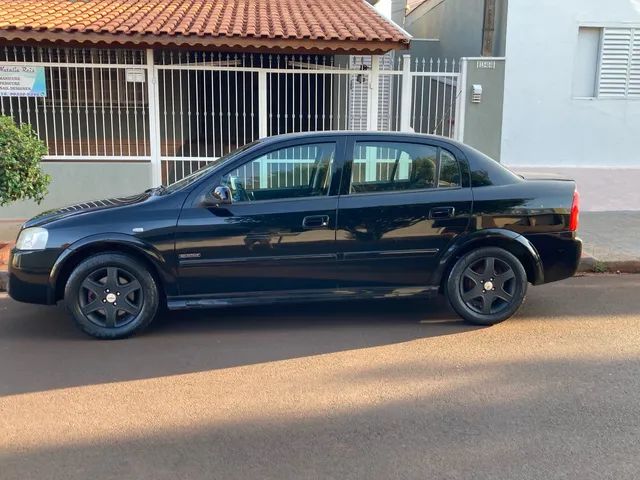 Astra Sedan Atractive 4P. em Ribeirão Preto Flex 09/09 Prata