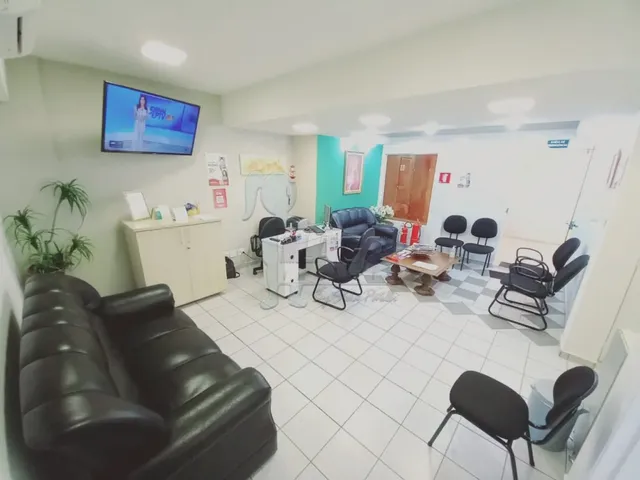 SALAS COMERCIAIS EM ÓTIMA LOCALIZAÇÃO
