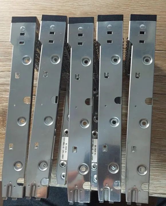 Kit com 5 peças , Intel HDD Tray 3,5" LFF G17590-002 - Foto 3