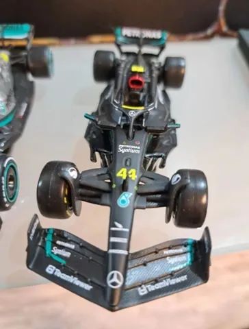 Miniatura Mercedes AMG, F1 realísticas temporada com o carro W14 - Foto 4