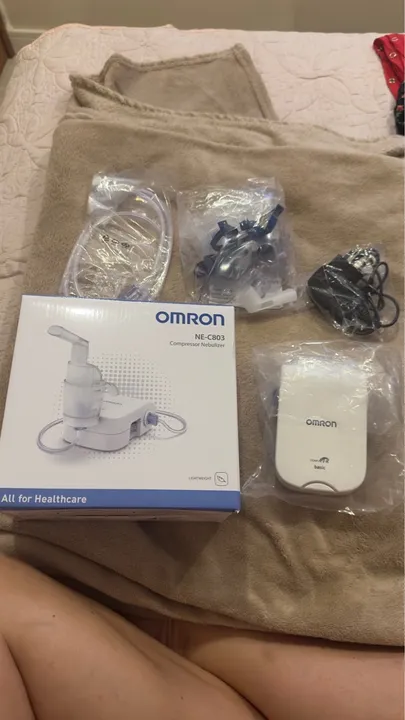 Nebulizador novinho OMRON