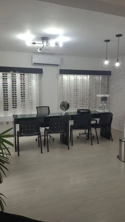 Vendo móveis para ótica 