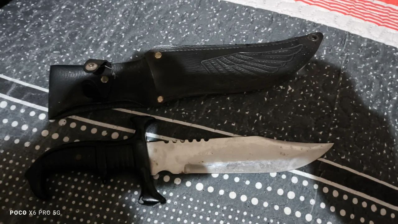 FACA DE SOBREVIVÊNCIA PARA CAMPING