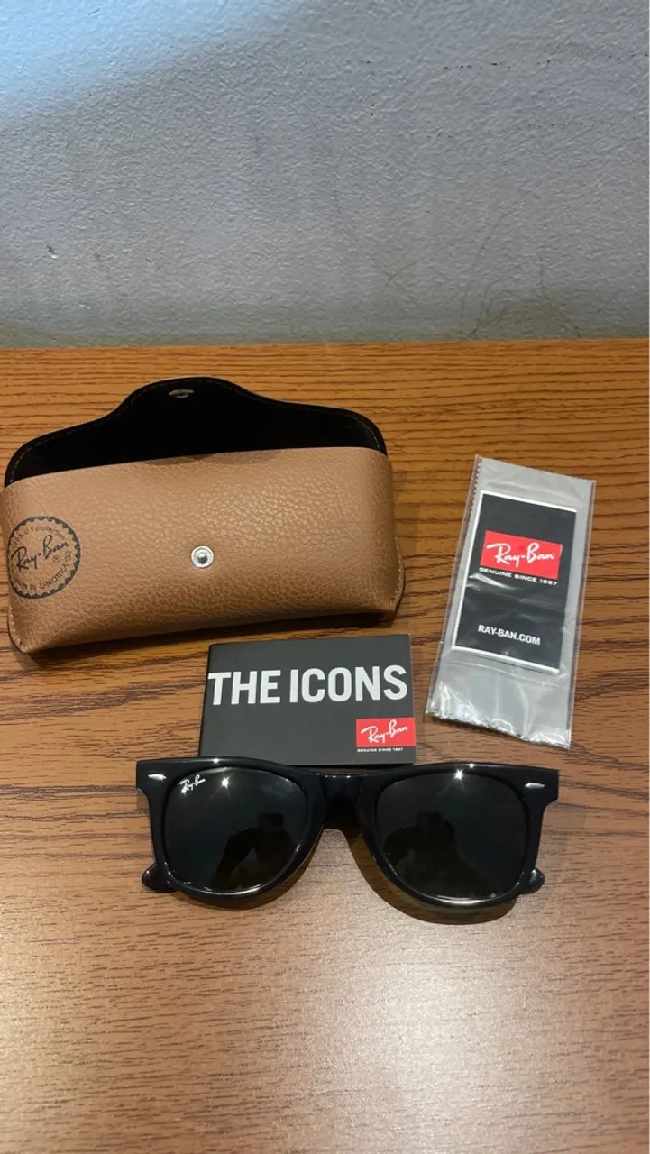 Óculos Ray-Ban Wayfarer Classic