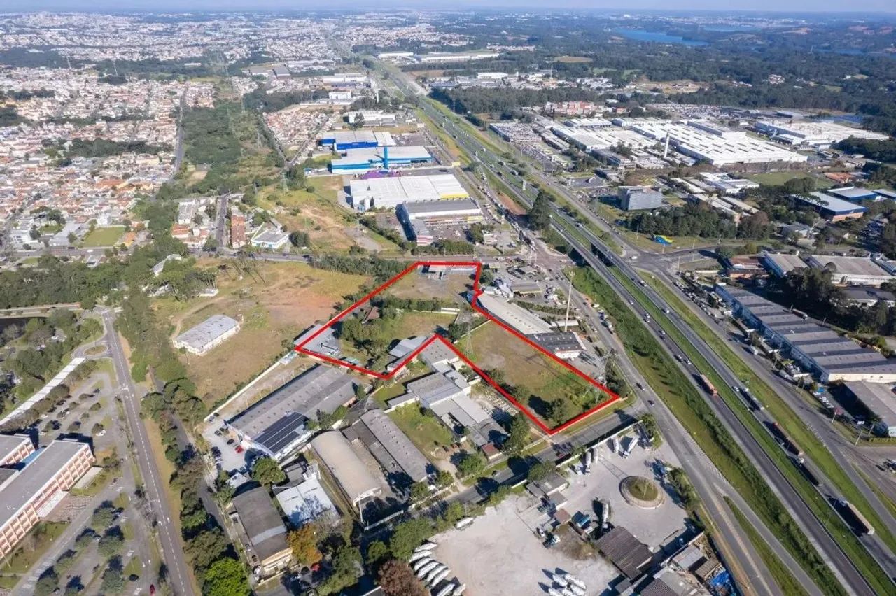 Galpão / Depósito / Armazém para alugar em Curitiba