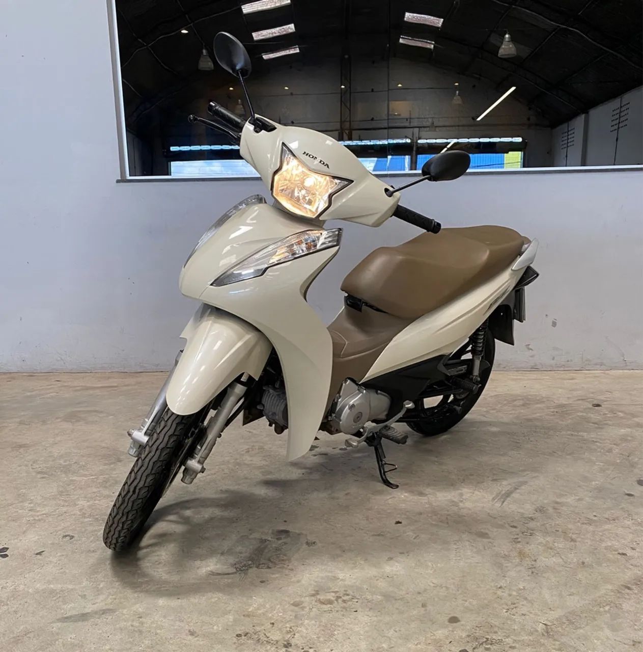 HONDA BIZ 125c 2023  É NA TALISMÃ VEICULOS  - Foto 3