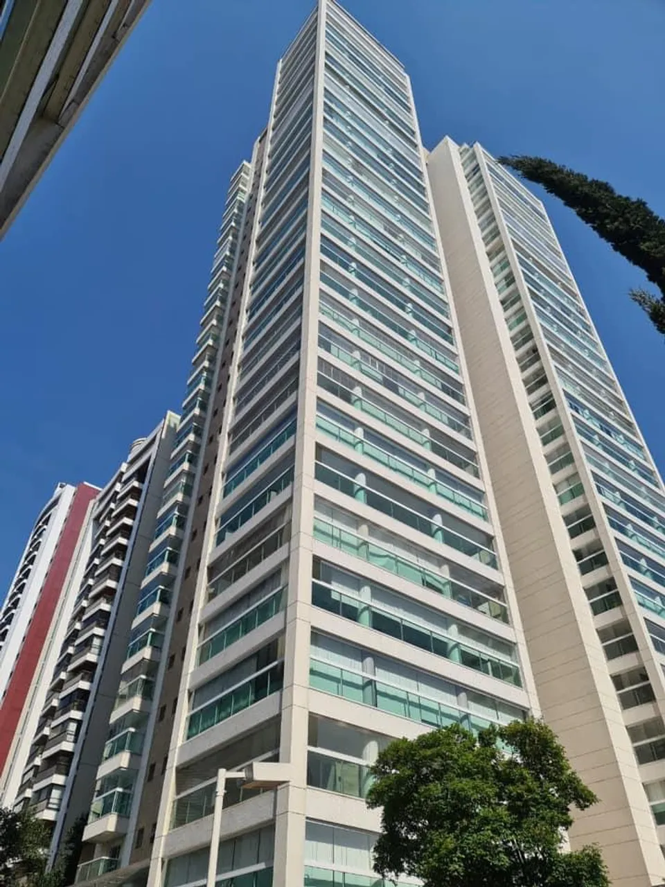Apartamento a venda no Tatuapé com 264 m² condomínio Montblanc com 4 suites , 4 vagas.