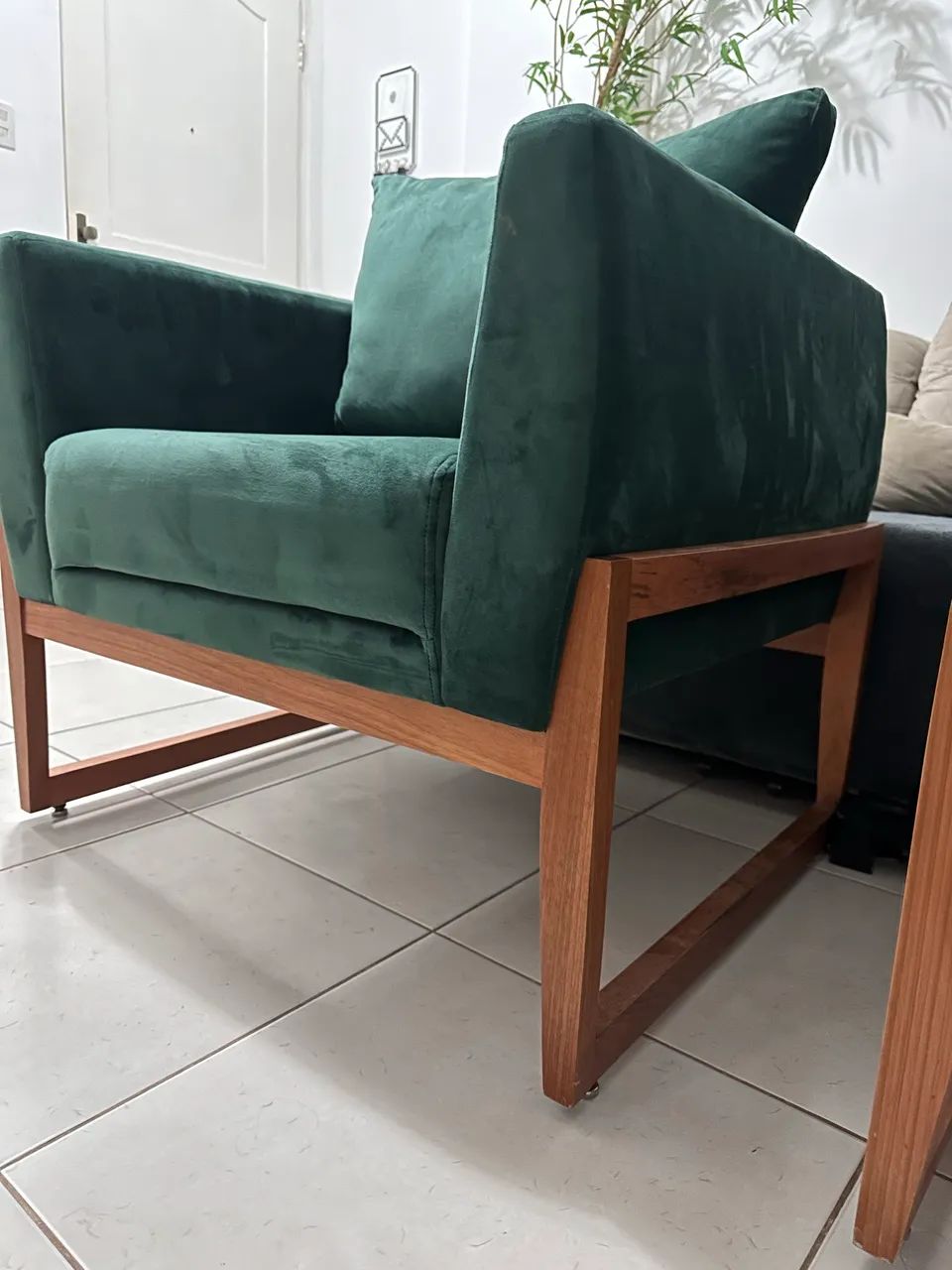 Poltronas 64520796416001120