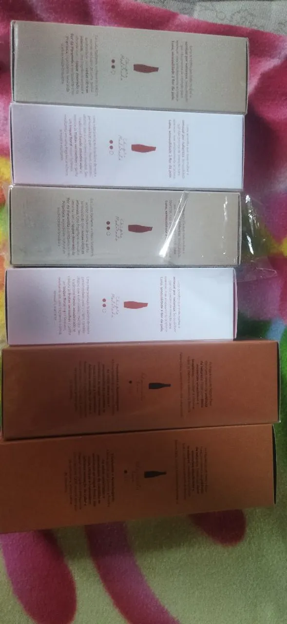 Vendo 3 perfume da Luna 3 da ERKOS valor 600 ou troco por celular do meu interesse feira