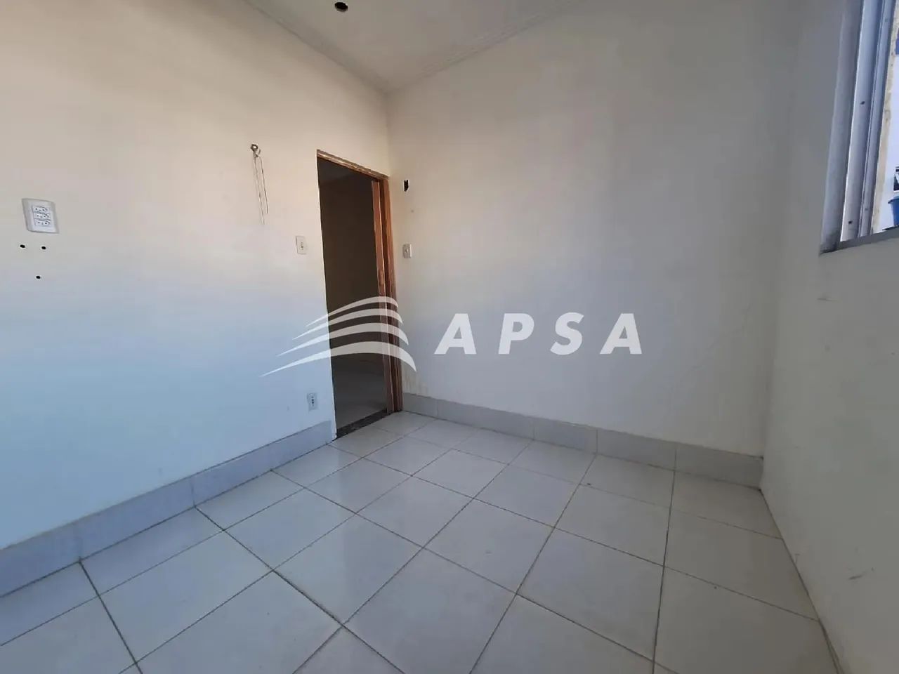 ALUGA-SE UMA CASA NO GARCIA. CASA COM 66 M² COMPOSTA POR 1 QUARTO, SALA, COZINHA, 1 BANHEI - Foto 8