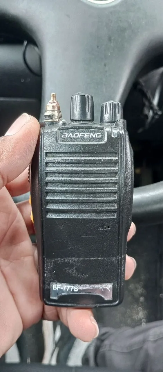 Rádio Comunicador Baofeng BF-777S