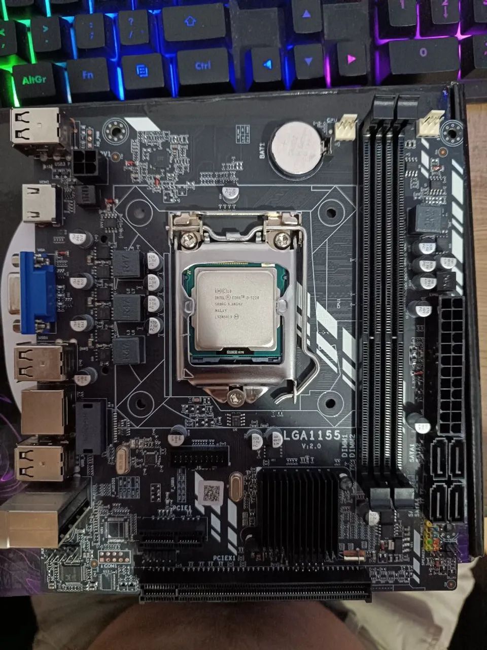 Placa Mãe ddr3 h61 *Defeito 