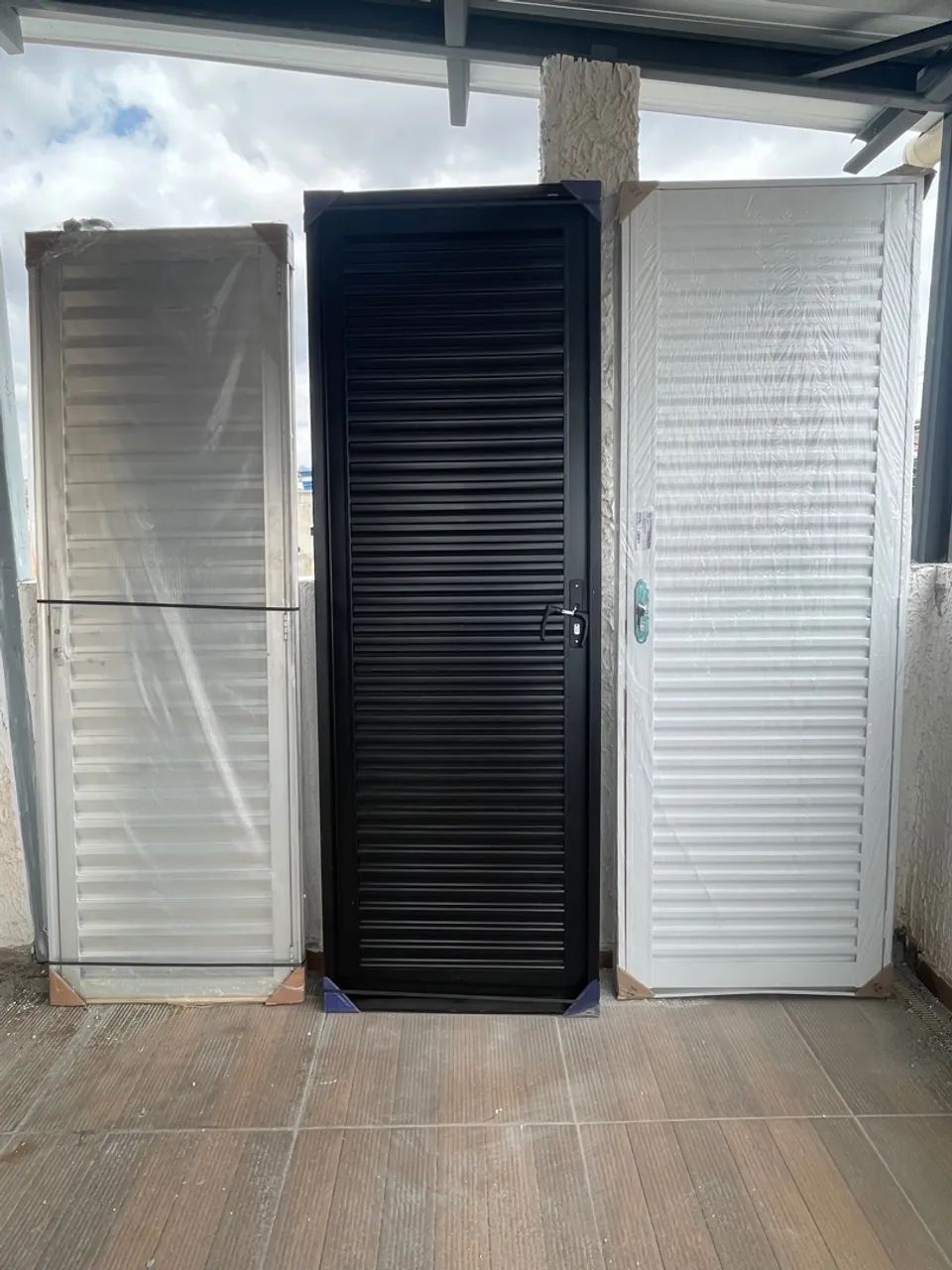 Portas venezianas - a partir 269,90 - entregamos a domicílio  - Foto 2