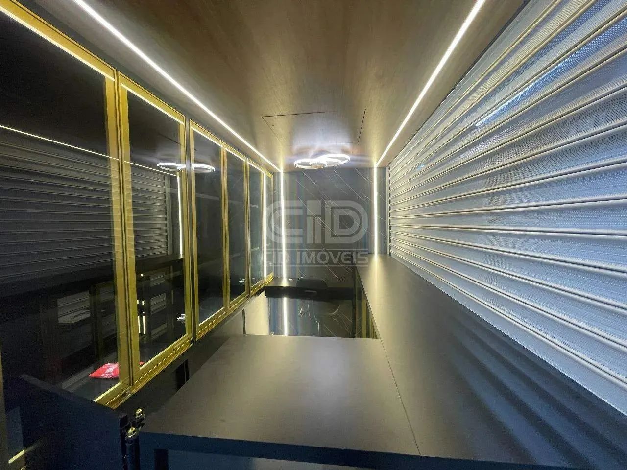Loja comercial com aproximadamente 6m² no Centro comercial Feirão dos Importados - Foto 2