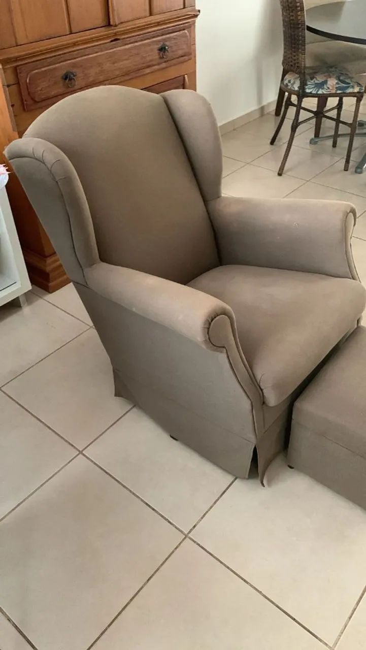 Poltrona com Puff Confortável - Foto 2