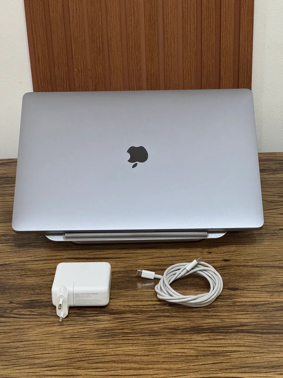 MacBook Pro 16 i9 64GB RAM 1TB SSD 8GB Video GPU (O MAIS TOP FEITO