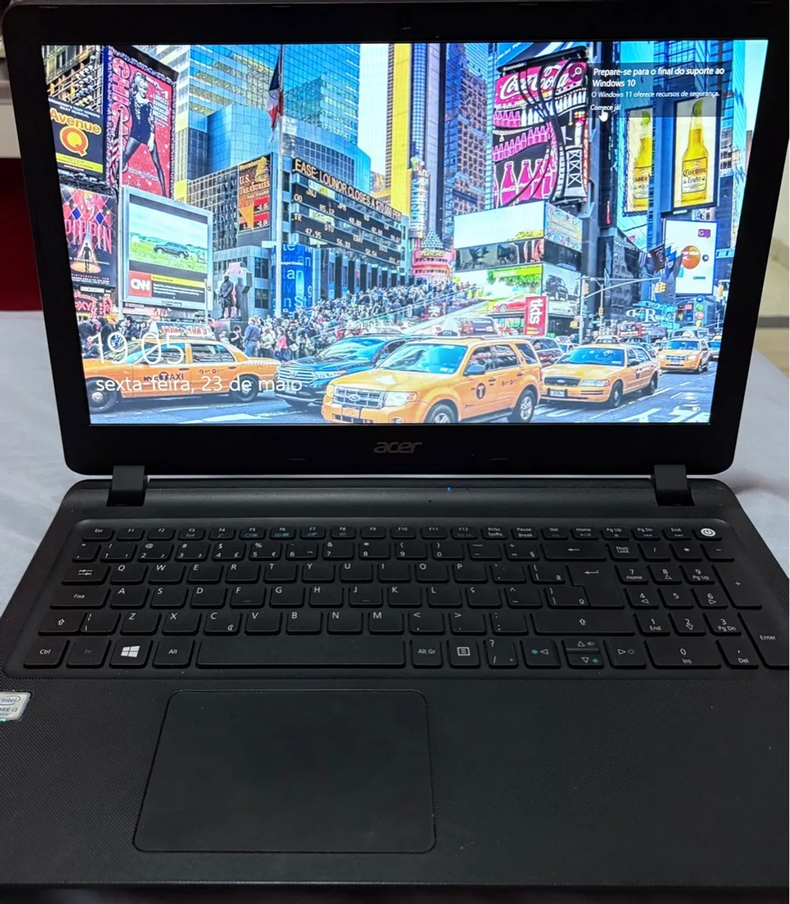 Notebook Acer funcionando perfeitamente 