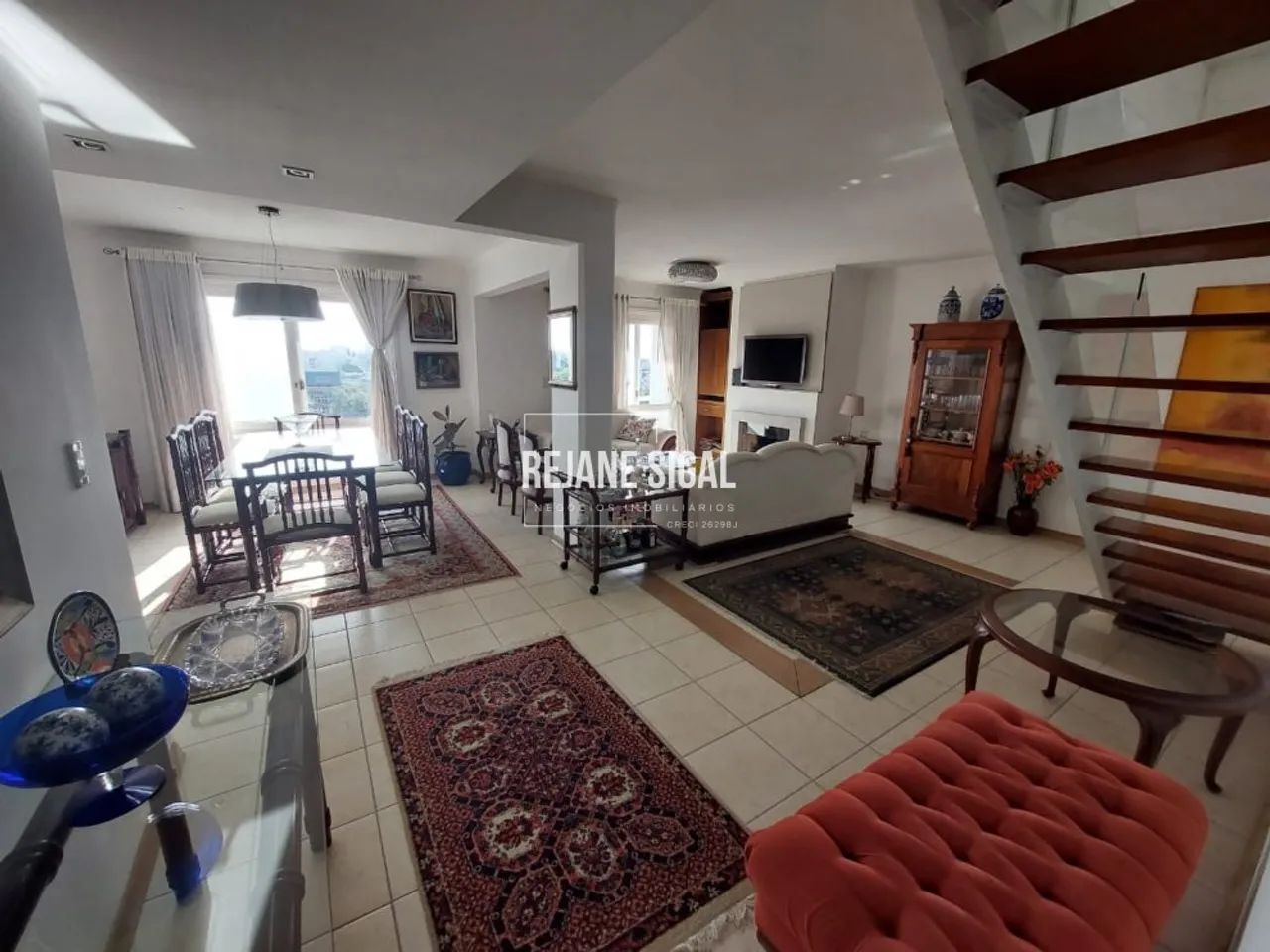 Cobertura Central À Venda com Piscina e Vista Privilegiada! - Foto 2