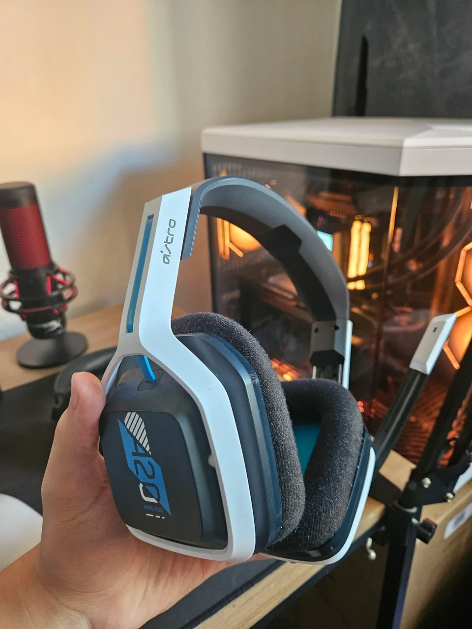 Headset sem fio Astro A20 para PC, PS5, PS4