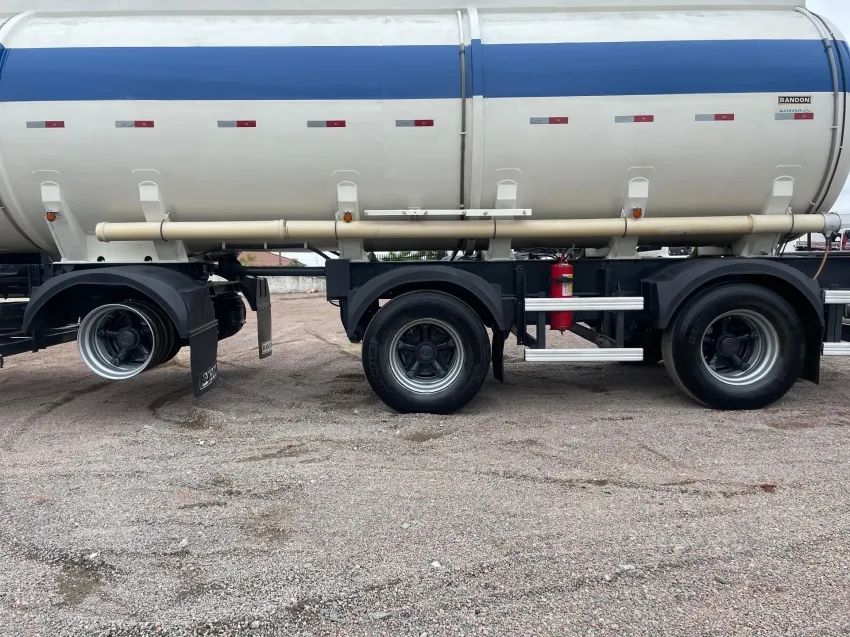 CARRETA TANQUE RANDON VANDERLEIA 43 MIL LITROS ANO 12 - Foto 11