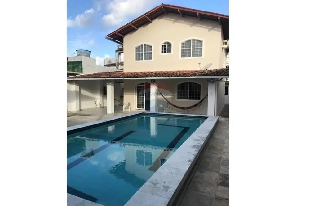 CASA DUPLEX PARA CLÍNICAS DE SAÚDE OU CONSULTÓRIOS MÉDICOS EM BOA VIAGEM COM PISCINA