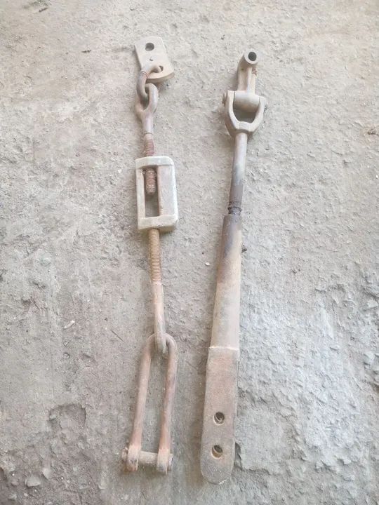 Peças para tratores e máquinas usadas