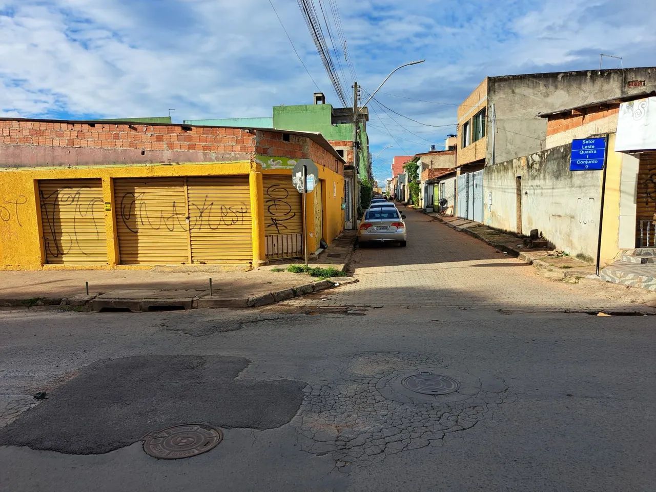 Casa de esquina na estrutural bom para comércio  - Foto 3