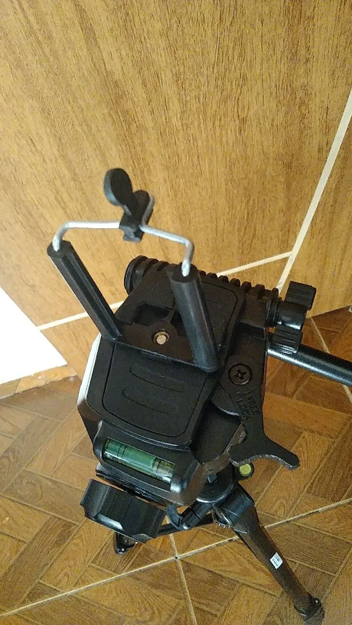 Tripé com Suporte para Celular - Perfeito para Fotos e vídeos!