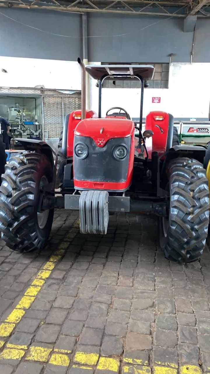 trator agrícola 