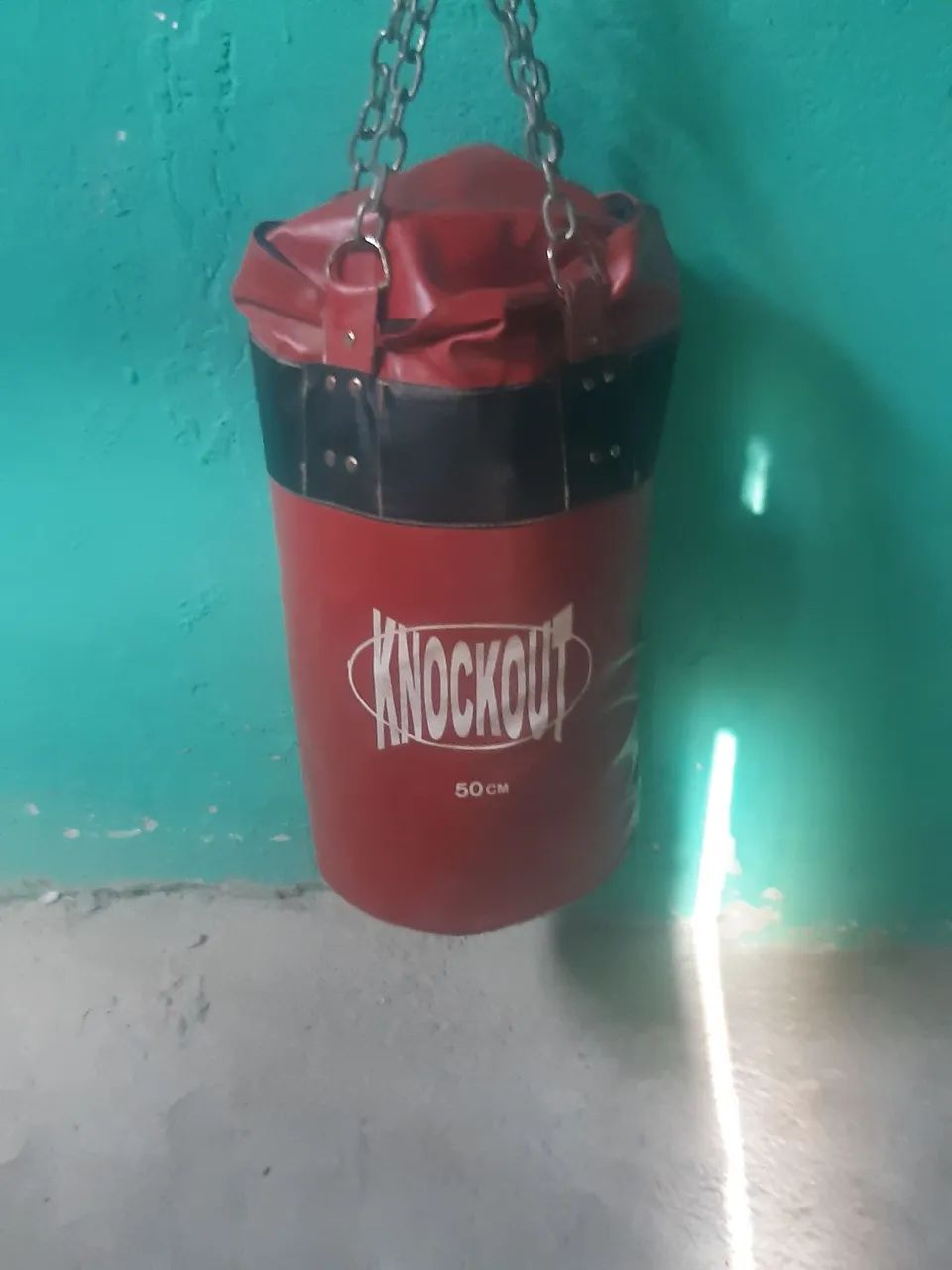 Vendo saco de pancada knockout de 50 cm. VALOR NEGOCIÁVEL, SOU DE CAETES I, ABREU E LIMA  - Foto 2