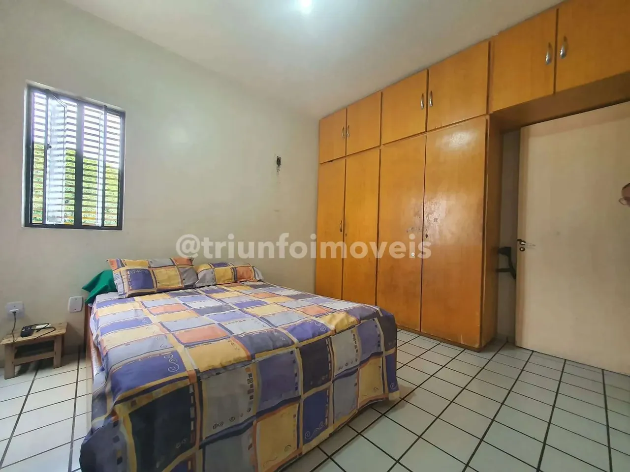 Apartamento a venda no Bairro São João com 4 Quartos TR215835 THE -120P2KQ