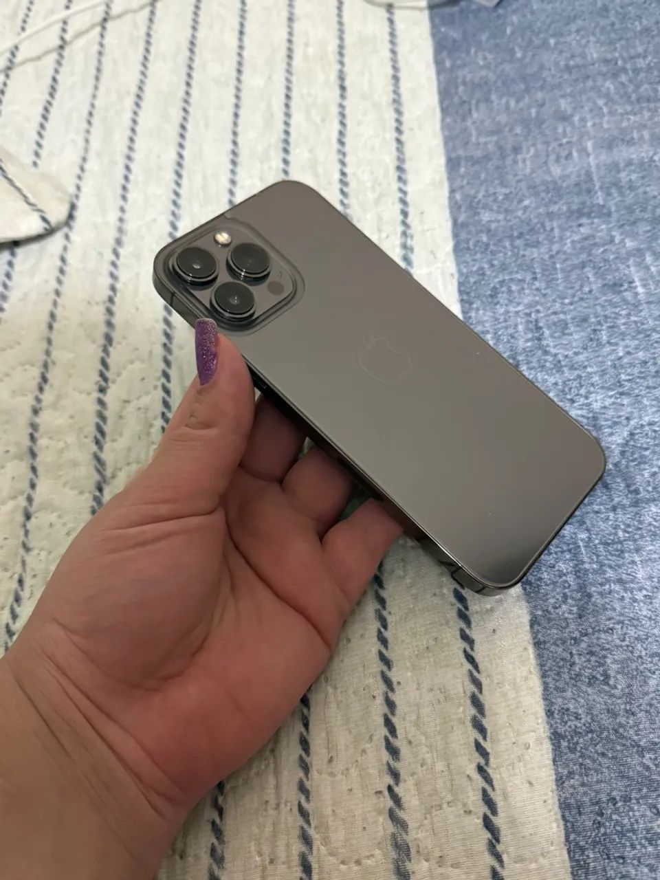 iPhone 13 Pro Max 128 em perfeito estado+ 9 capinhas e 2 película e cabo - Foto 3