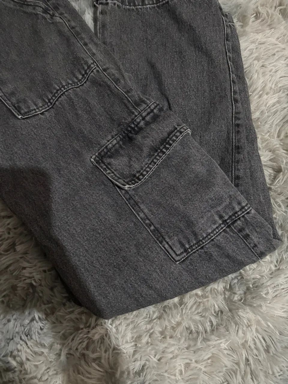 Duas calças cargo  - Foto 4