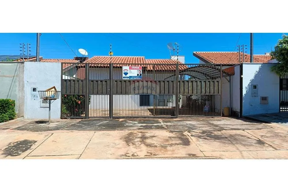 Casa tipo para venda com 2 quartos, 103m²