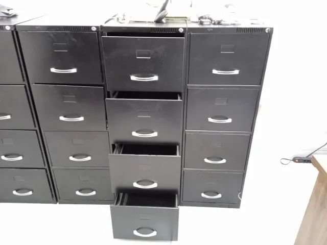 Arquivo de pasta suspensa c/ 4 gavetas em Aço Preto 134 cm x 46 cm x 64 cm - Foto 3