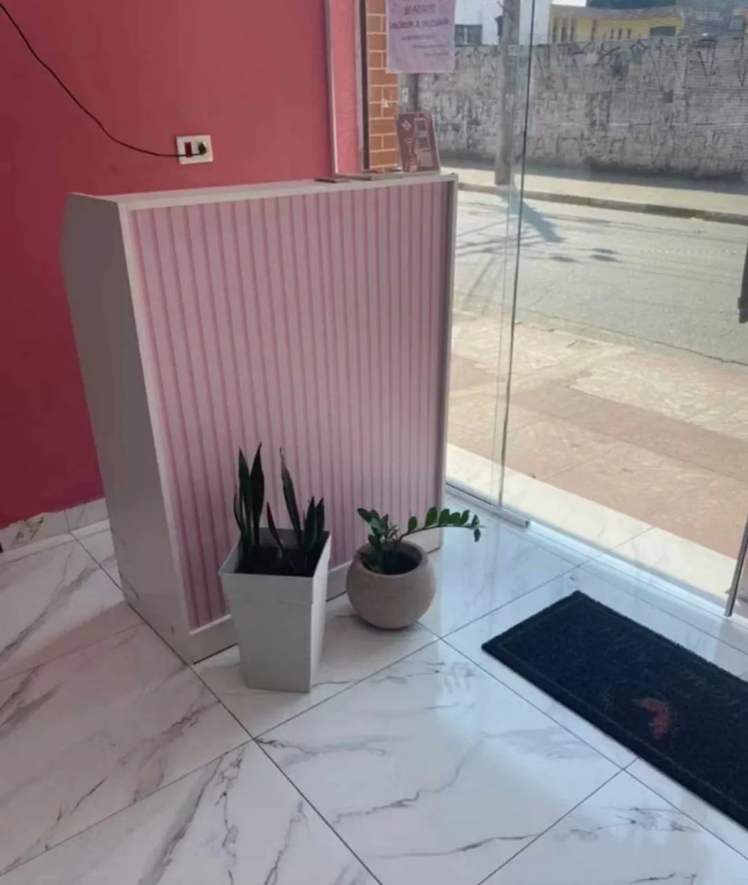 Papel de parede ripado rosa 5metros x 45cm o rolo  - Foto 5